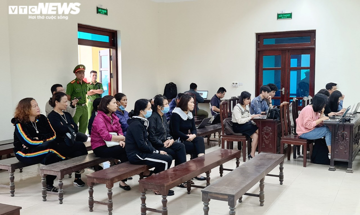 Hình ảnh 'mẹ mìn' bắt cóc bé trai 2 tuổi ở Bắc Ninh hầu tòa sơ thẩm - 8