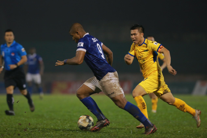 Trực tiếp SLNA 1-1 Nam Định, Hải Phòng 2-4 Quảng Nam: Nam Định trụ hạng - 6