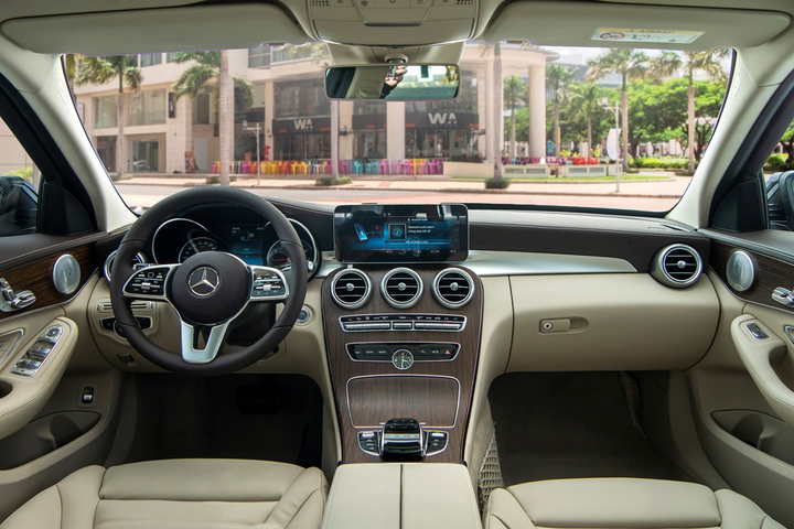  Với 1,7 tỷ đồng, chọn Volvo S60 R-Design hay Mercedes-Benz C 200? - 4