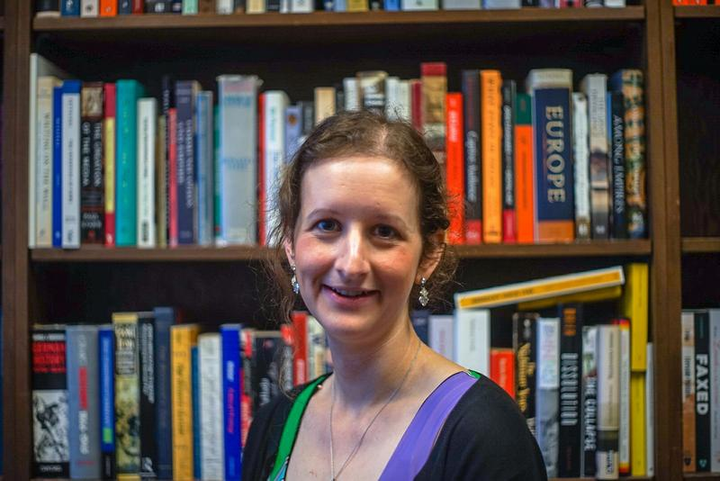 Ác mộng COVID-19 trở lại, nhiều nước đồng loạt phong tỏa - 12