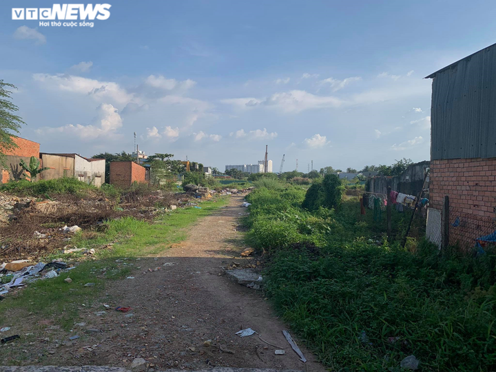 Ảnh: Dự án nối Thủ Đức với trung tâm TP.HCM 'nằm im' chưa biết ngày hoàn thành - 9