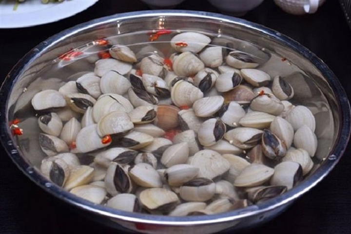 Bí quyết chọn ngao tươi và làm sạch cát cực hiệu quả - 2