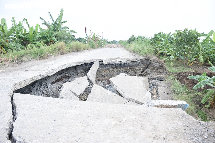 Vì sao 'hố tử thần' xuất hiện gần 10 ngày ở Hải Phòng chưa được xử lý? - 11