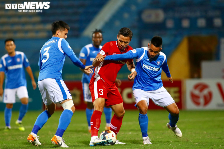 HLV Phan Thanh Hùng: 'Viettel lợi thế nhất trong cuộc đua vô địch' - 2