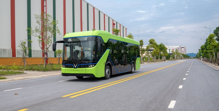 VinBus và Star Charge phát triển hệ thống trạm sạc xe buýt điện lớn nhất ASEAN - 2