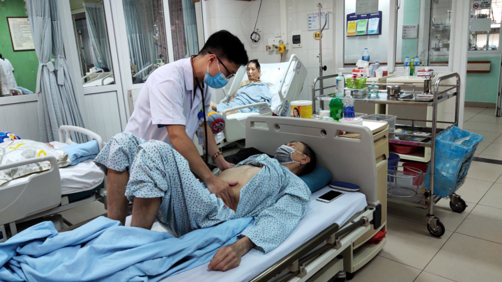 Uống thuốc nam trị tiểu đường, người đàn ông suýt chết - 1