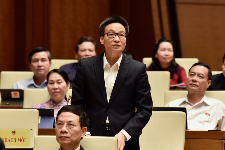 Phó Thủ tướng Vũ Đức Đam: 'SGK sai đến mức nào thì phải có chuyên gia đánh giá' - 1