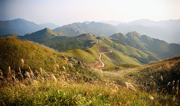 Cùng khám phá những điều mới lạ khi đi du lịch Quảng Ninh mùa thu đông - 4