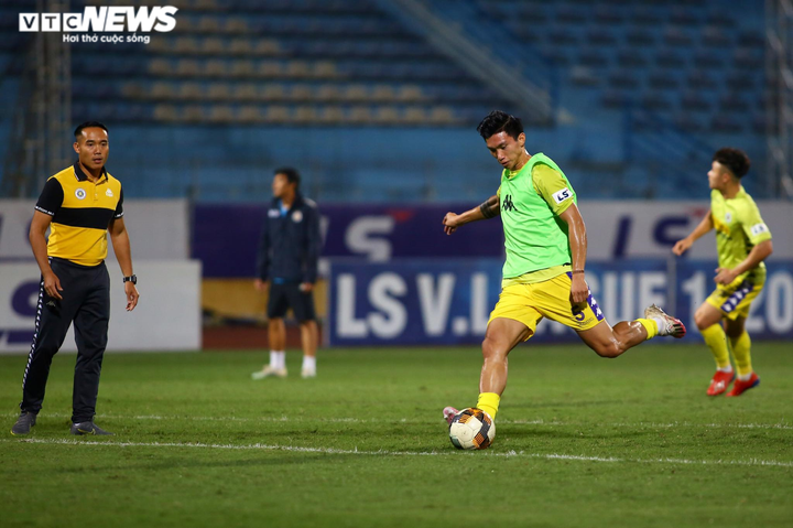 Trực tiếp Hà Nội FC 4-2 Sài Gòn FC: Tấn Trường mắc lỗi - 10