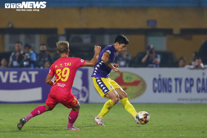 Gần 1 năm không đá bóng, Văn Hậu đụng ngay cặp tiền đạo hay nhất V-League - 5