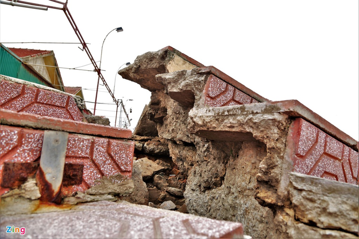 Kè biển Cửa Lò vỡ nát, gãy sụp sau bão số 9 - 8