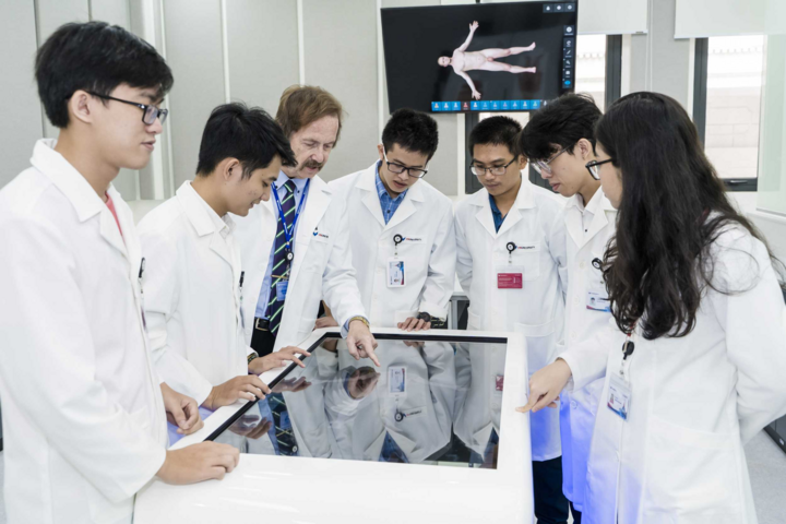 Đại học VinUni tiếp nhận bàn giải phẫu tương tác cho đào tạo y khoa - 2