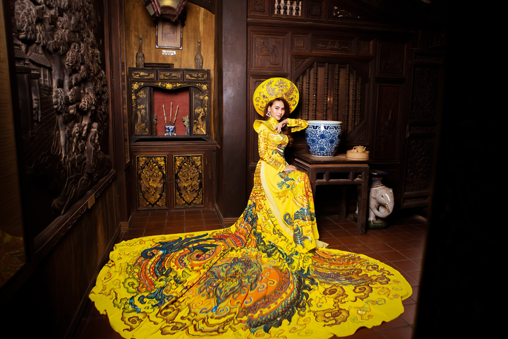 Hoa khôi Khánh My đội mấn nặng 4 kg khi chụp ảnh với áo dài - 6