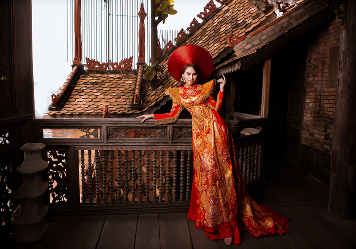 Hoa khôi Khánh My đội mấn nặng 4 kg khi chụp ảnh với áo dài - 2