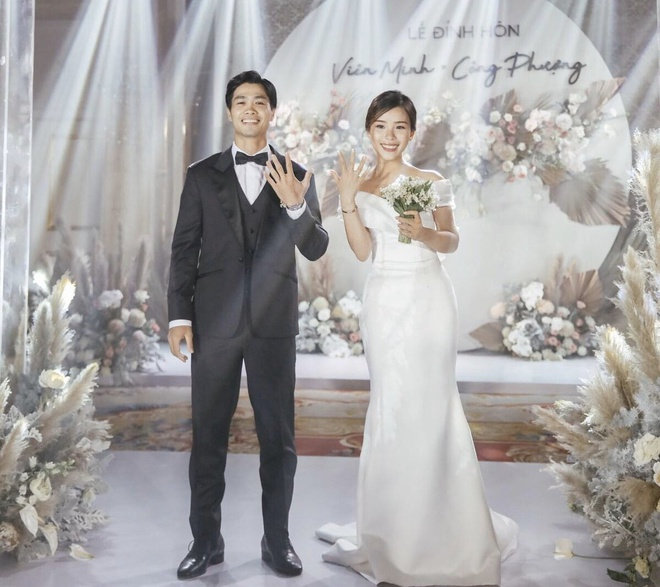 Công Phượng mời bạn bè dự tiệc cưới ở Phú Quốc - 1