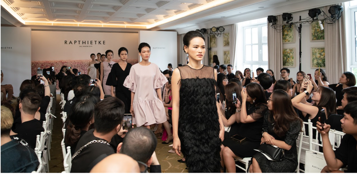 Đầu đông, xuống phố thanh lịch với BST Season 125 từ Thời trang R Ậ P - 5