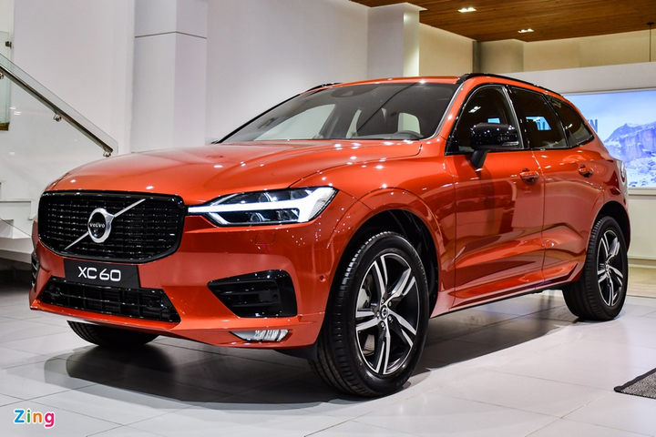 Các mẫu SUV hạng sang khoảng 2 tỷ đồng mới được ra mắt tại Việt Nam - 5