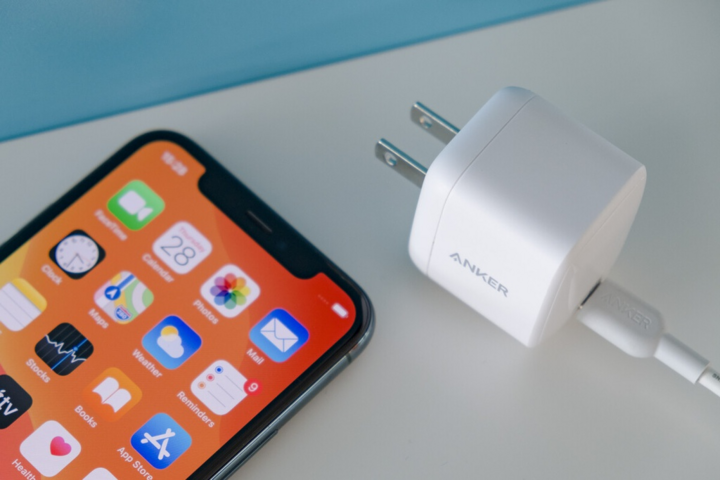 Cách chọn sạc cho điện thoại iPhone 12 - 3