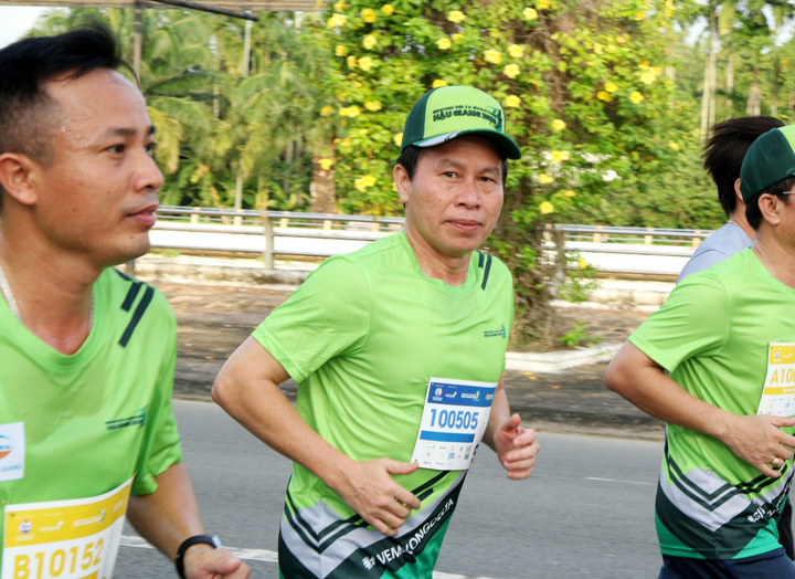 Bí thư Hậu Giang cùng 7.200 vận động viên chạy marathon ‘chống biến đổi khí hậu’ - 2