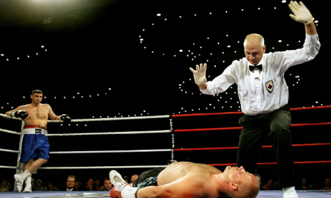 Bệnh nghề nghiệp khiến võ sĩ boxing mất ngủ - 1