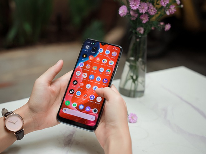 Realme C15: Pin 6.000 mAh, sạc nhanh 18W, 4 camera sau cực chất - 2