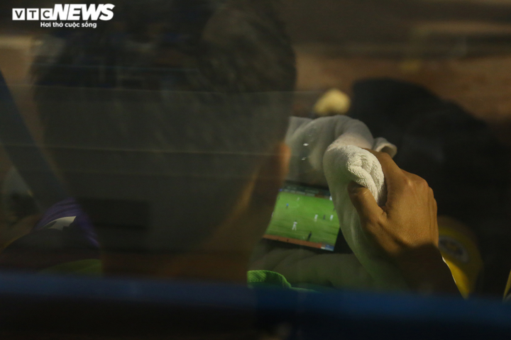 Sốt ruột ngóng tin Viettel sảy chân, Hà Nội FC tột cùng thất vọng - 13