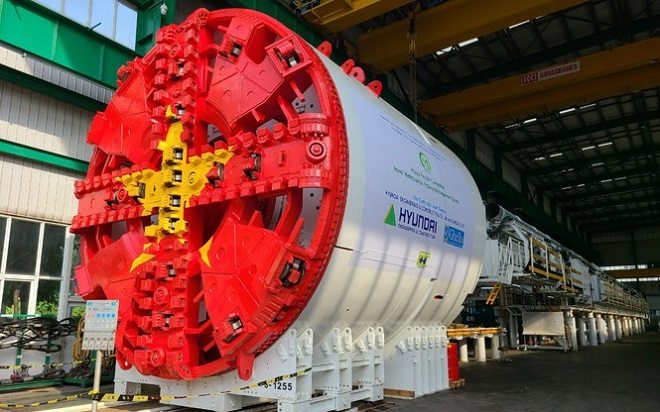 Cận cảnh xếp dỡ robot đào hầm metro Nhổn - ga Hà Nội tại cảng Hải Phòng - 8