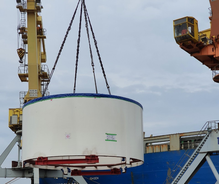 Cận cảnh xếp dỡ robot đào hầm metro Nhổn - ga Hà Nội tại cảng Hải Phòng - 6