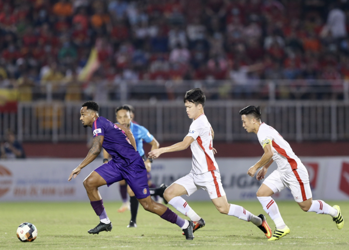 Sức hút V-League 2020 từ những điều kỳ lạ - 1