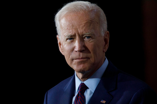 Ông Biden bước vào Nhà Trắng đúng vào đỉnh dịch COVID-19 - 1
