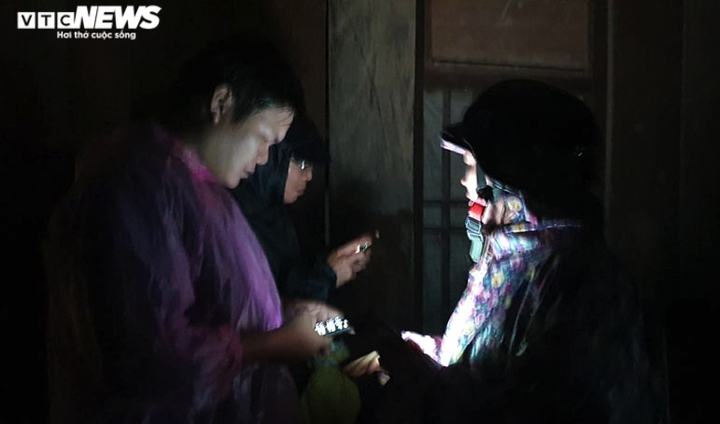 Mưa lớn kéo dài, Đắk Lắk khẩn cấp di dời dân tại khu vực hồ thủy lợi - 2