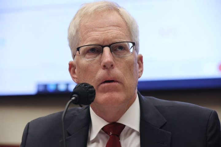 Quyền Bộ trưởng Quốc phòng Mỹ vừa được ông Trump bổ nhiệm là ai? - 1