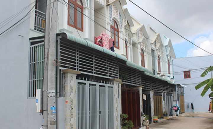 Đồng Nai: Tạm đình chỉ công tác Chủ tịch phường để 35 nhà xây trái phép - 1