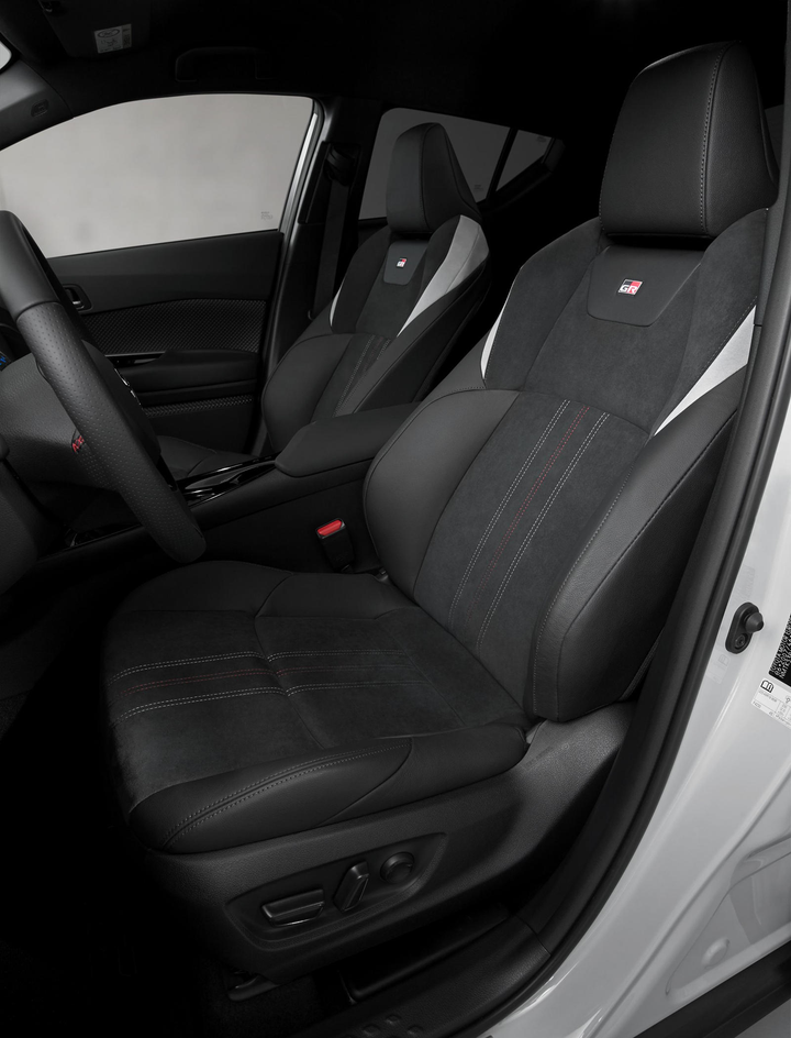 Toyota CH-R GR Sport lộ diện với thiết kế đậm chất thể thao - 7