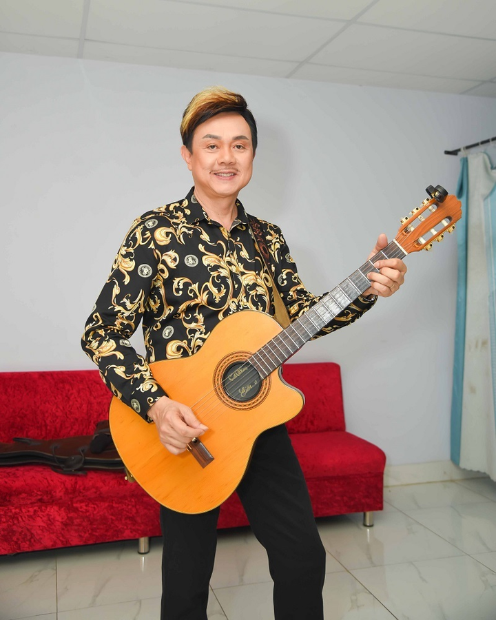 Danh hài Chí Tài bức xúc bỏ show, Gia Bảo hối hận xin lỗi - 1