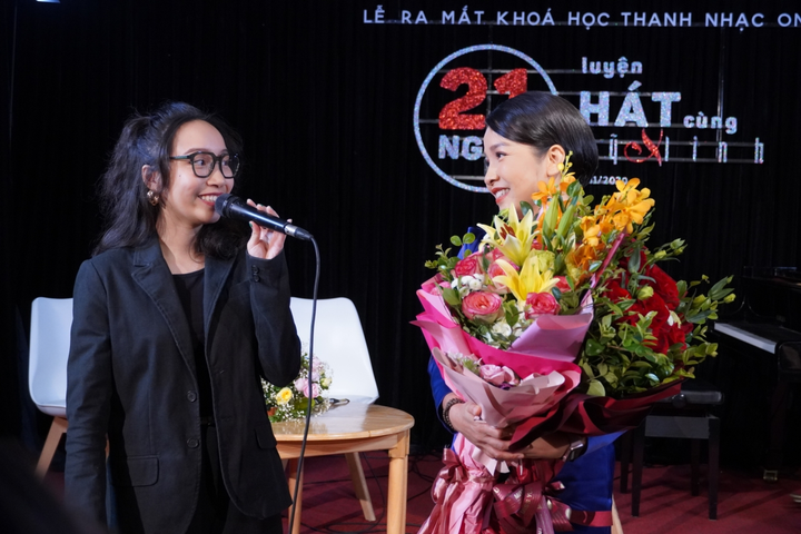 Diva Mỹ Linh bị chồng 'bắt' học thanh nhạc, tiếng Anh mỗi ngày - 2