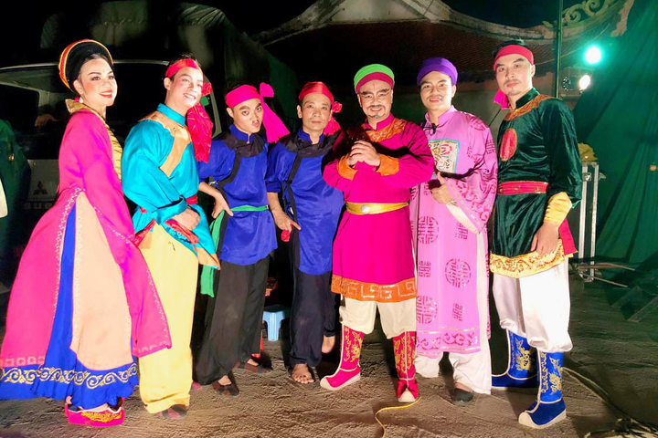 NSND Tự Long: 'Chỉ cần vợ căng thẳng, tôi sẽ trốn khỏi nhà' - 1