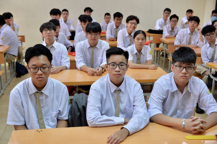 Những ai được đề xuất miễn giảm 50-100% học phí từ năm 2021? - 1