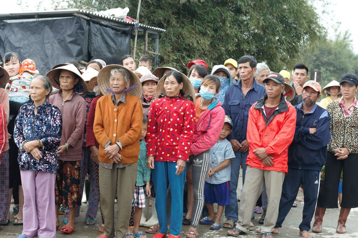 Ferroli, Rapido đồng hành VOV Live, VTC News trao 2000 suất quà cho miền Trung - 5