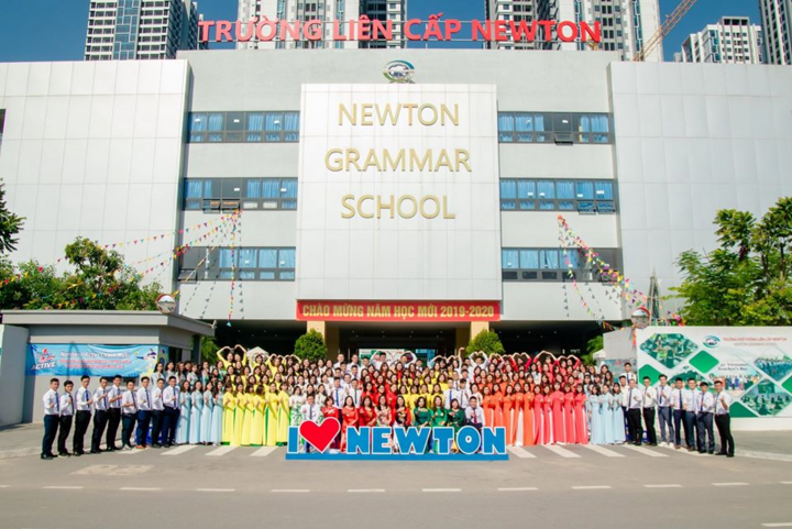 Trường Newton vinh dự nhận Bằng khen của Bộ GD&ĐT - 1