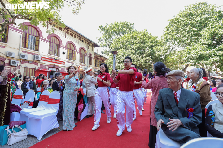 Trường THPT Trần Phú, Hà Nội: Dấu ấn 60 năm của môi trường giáo dục hàng đầu - 2