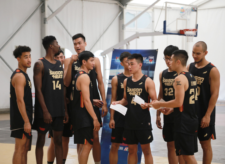 Lộ diện ngoại binh từng tốt nghiệp Harvard của Saigon Heat - 3