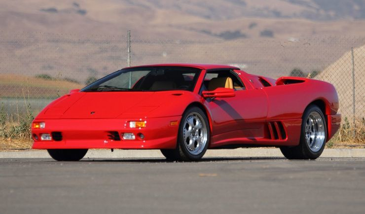 Những chiếc xe thể thao thập niên 90 đủ sức cho xe hiện đại 'hít khói' - 3