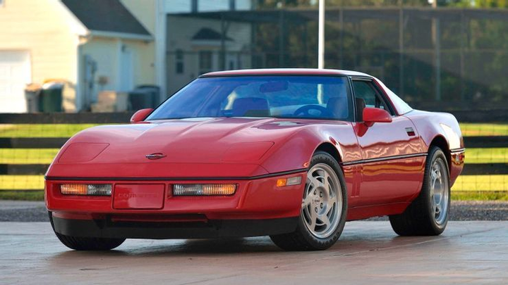 Những chiếc xe thể thao thập niên 90 đủ sức cho xe hiện đại 'hít khói' - 7