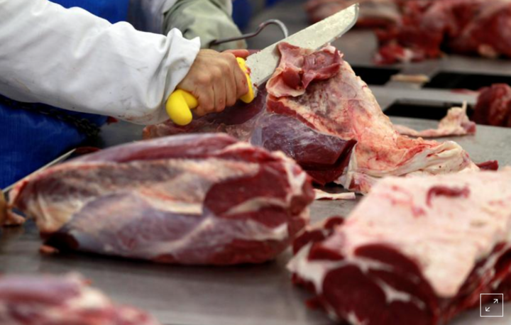 Trung Quốc lại phát hiện virus SARS-CoV-2 trên thịt đông lạnh - 1
