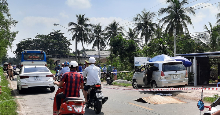 Cứu vợ bị bắt cóc, chồng đâm 3 người thương vong - 1