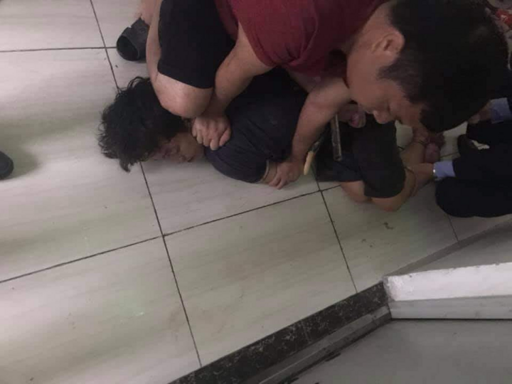 Nghi án con trai 'ngáo đá' sát hại mẹ ruột - 1