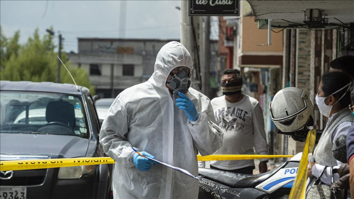 Biden tập trung vào chính sách kinh tế trong khi Trump theo đuổi kiện tụng - 2