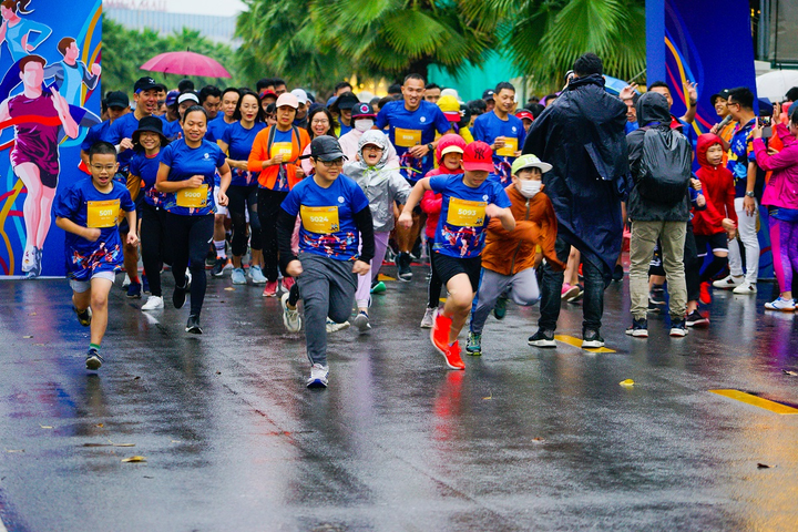 Bùng nổ ngày hội thể thao đầu tiên bên bờ biển giữa trung tâm Thủ đô - 2