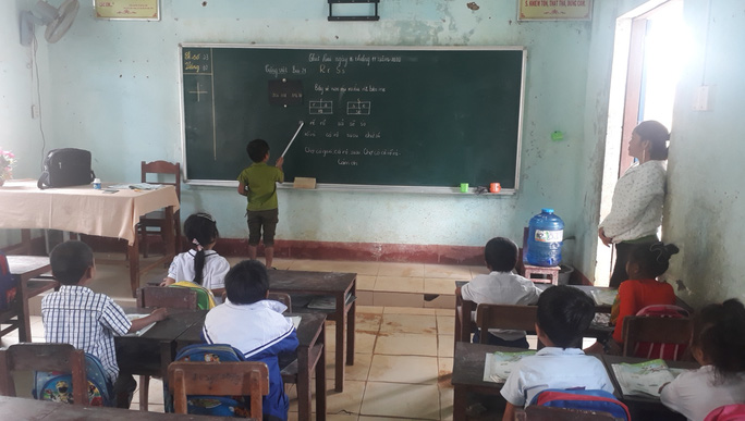 Tiếng ê a đọc bài trong ngôi trường từng bị lũ bùn vùi lấp ở Quảng Trị - 2
